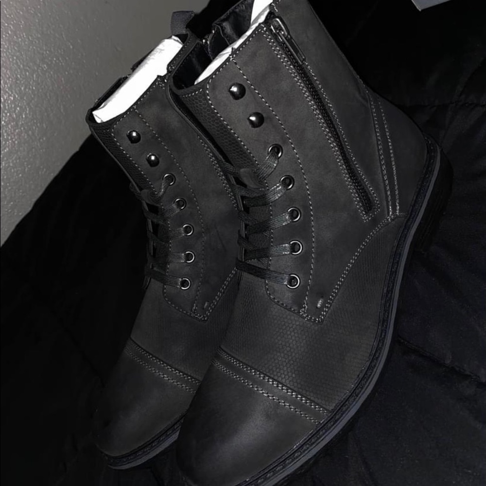 Kenneth Cole boots